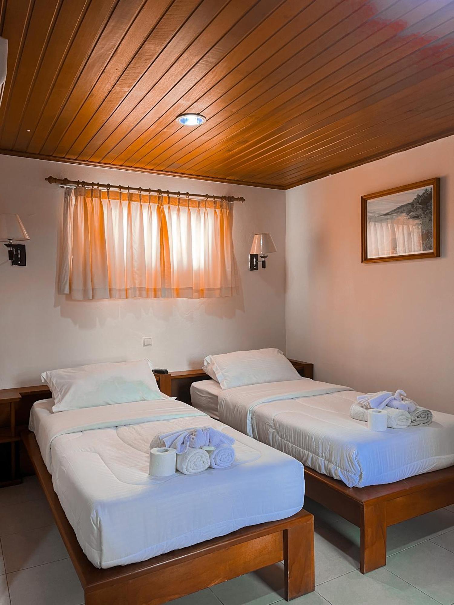 Arbiru Beach Resort Dili Buitenkant foto